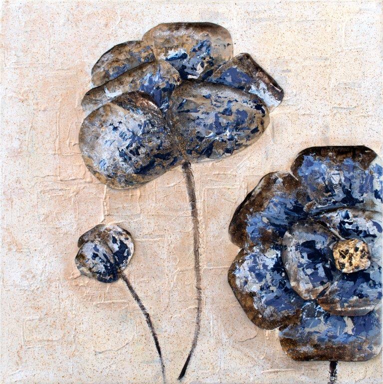 Krem Arka Fon Üzerinde Mavi Çiçekler Yağlı Boya Tablo